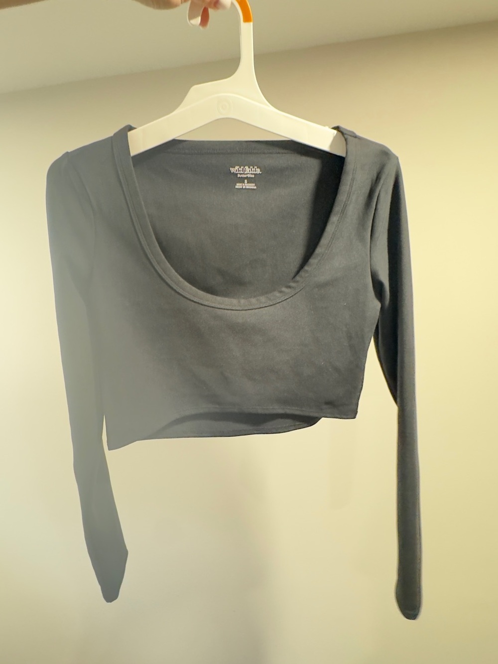 wild fable Black Long-Sleeve Scoop Neck Crop Top